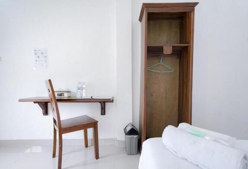 חדר אקונומי, Urbanview Hotel Pondok Indah Pringsewu