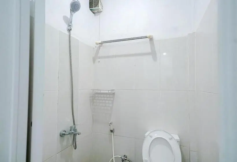 デラックスルーム, Urbanview Hotel Pondok Indah Pringsewu By Reddoorz