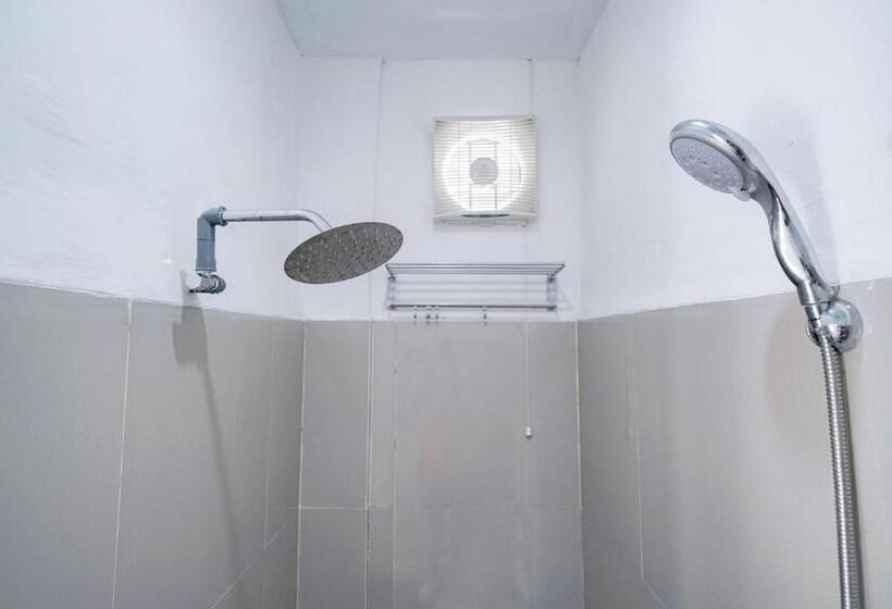 غرفة ديلوكس, Urbanview Hotel Pondok Indah Pringsewu