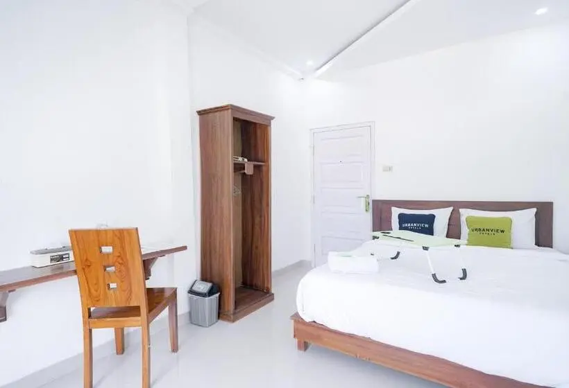スーペリアールーム, Urbanview Hotel Pondok Indah Pringsewu By Reddoorz