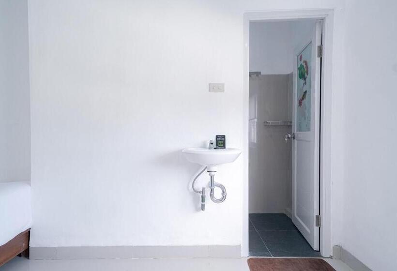 חדר סופריור, Urbanview Hotel Pondok Indah Pringsewu