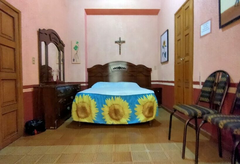 اتاق استاندارد, Oyo  Posada Santa Cecilia, Jerez Zacatecas