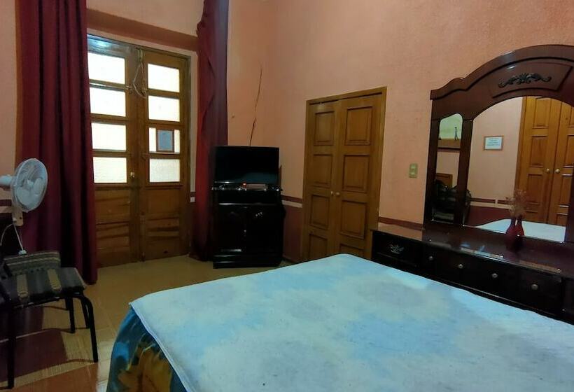 Quarto Estandar, Oyo  Posada Santa Cecilia, Jerez Zacatecas