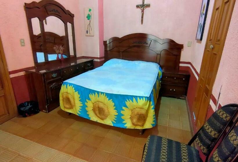 Quarto Estandar, Oyo  Posada Santa Cecilia, Jerez Zacatecas