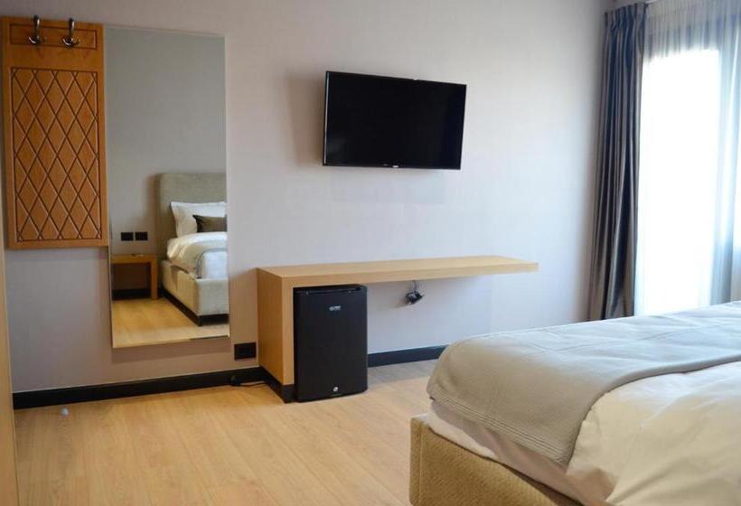 חדר דלוקס עם מרפסת, N Peze