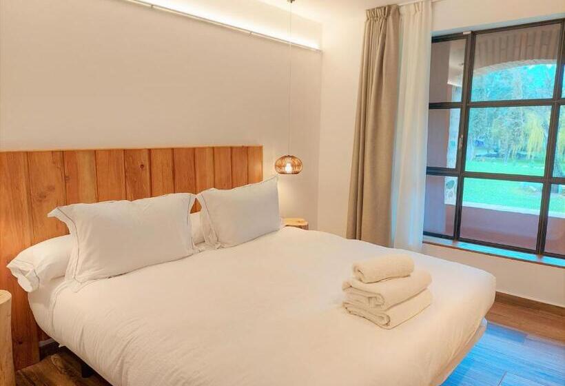 اتاق لوکس, Mas Aret