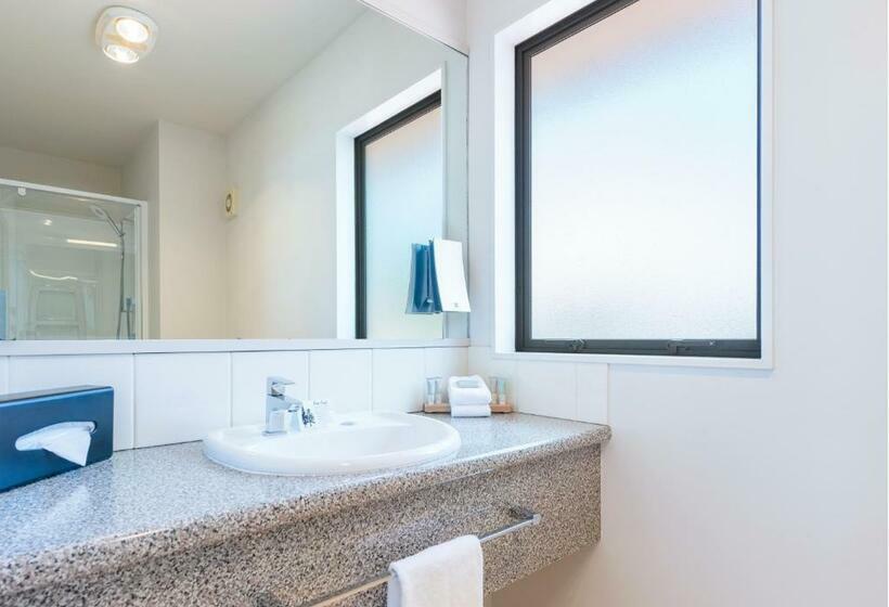 إستوديو قياسى, Bella Vista Nelson