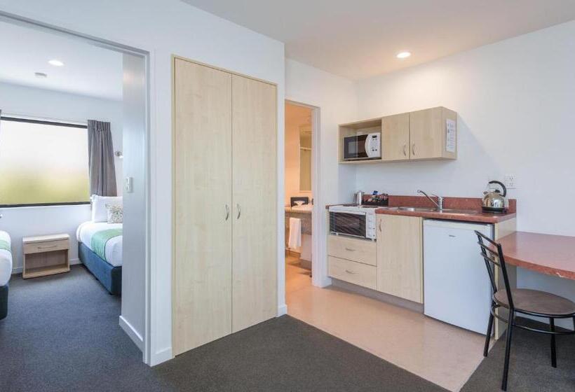 شقة غرفة واحدة, Bella Vista Nelson