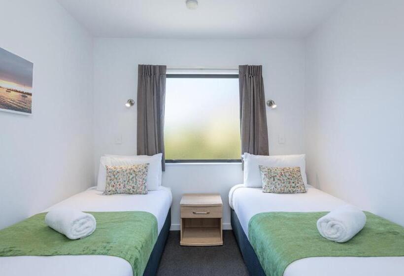 شقة غرفة واحدة, Bella Vista Nelson