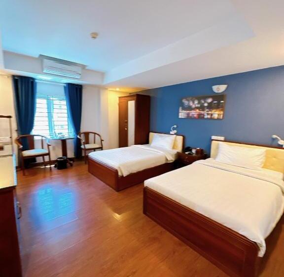 اتاق لوکس با چشم‌انداز شهر, A25 Hotel  137 Nguyễn Du   đà Nẵng