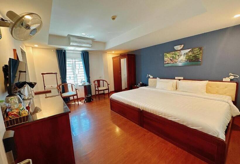 اتاق لوکس با چشم‌انداز شهر, A25 Hotel  137 Nguyễn Du   đà Nẵng
