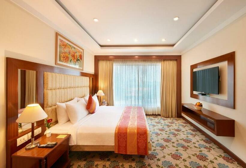 سوییت لوکس, Accord Puducherry