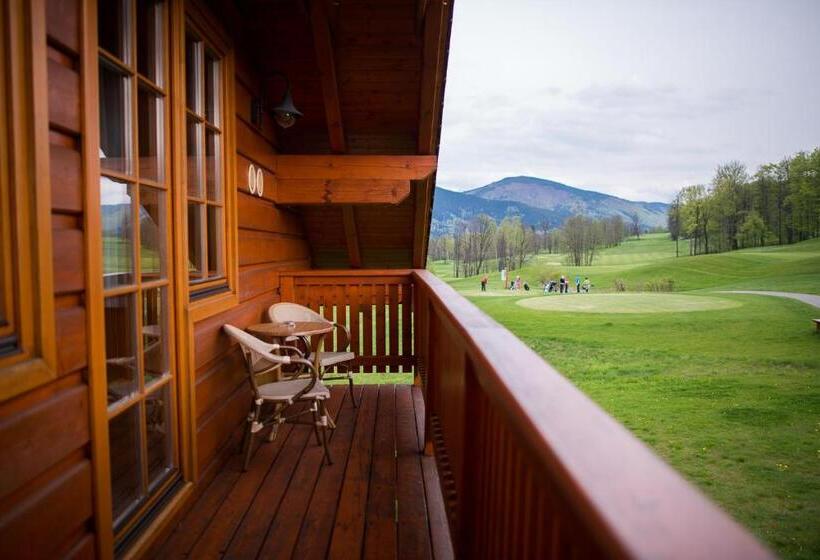 חדר דלוקס, Green Inn