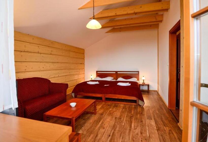 חדר דלוקס, Green Inn