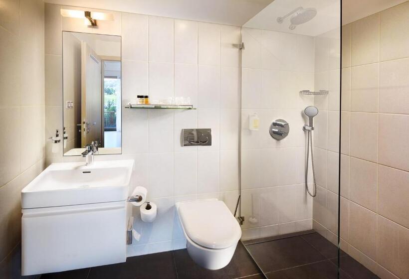 חדר סופריור, Green Inn