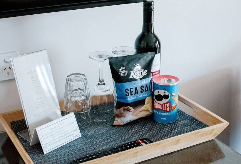 デラックスルーム, Alexandra Place