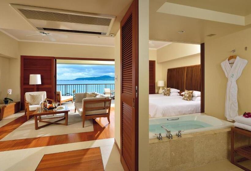 חדר דלוקס נוף לים, The Terrace Club Wellness Resort At Busena