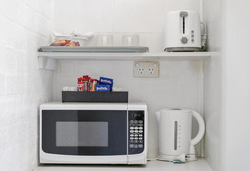 Номер Стандарт с Балконом, Wollongbar Motel