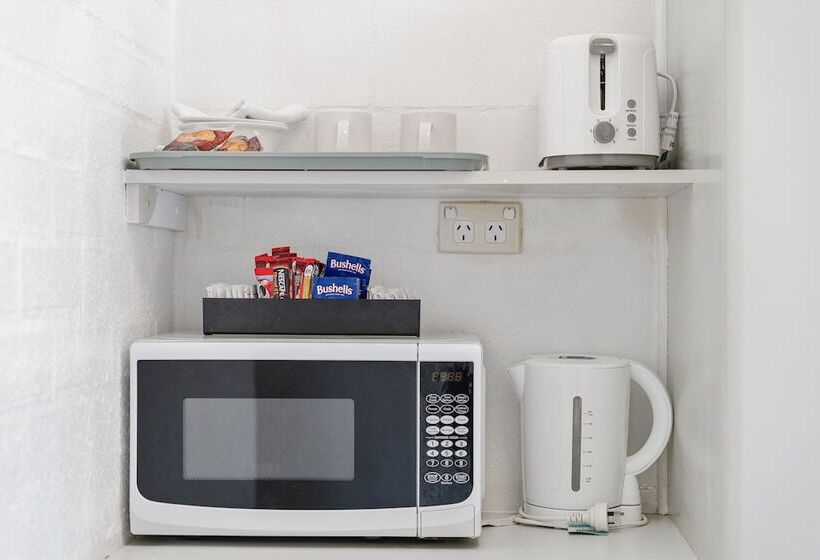 Номер Стандарт с Балконом, Wollongbar Motel