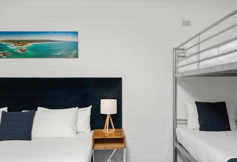 Семейный Номер, Wollongbar Motel