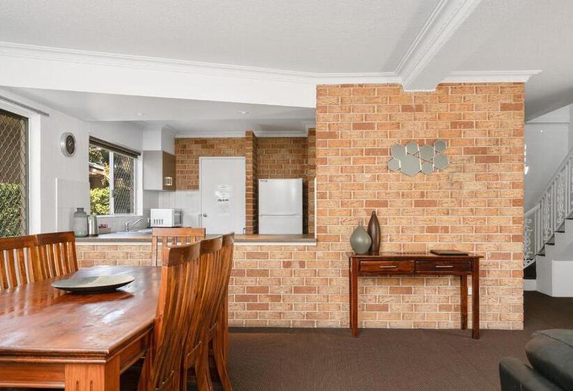 Апартаменты 3 Спальни, Wollongbar Motel