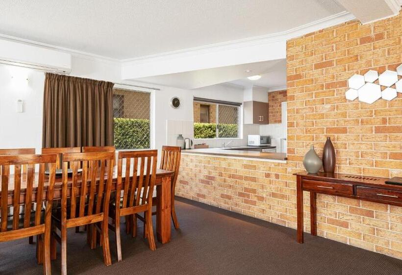 Апартаменты 3 Спальни, Wollongbar Motel