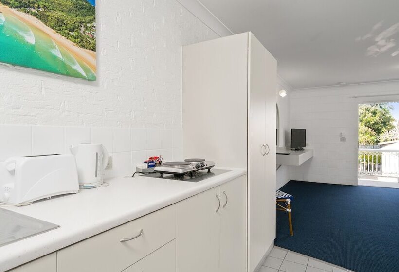 Семейный Номер, Wollongbar Motel