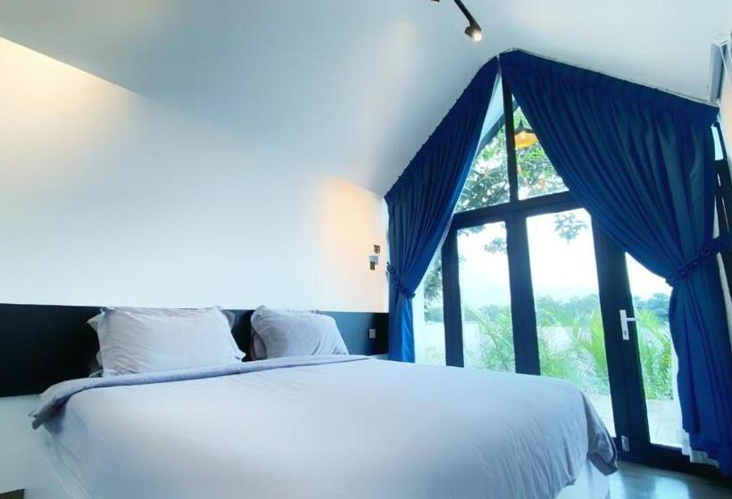 غرفة ديلوكس مطلّة علي البحر, Kampot Riverfront Boutique