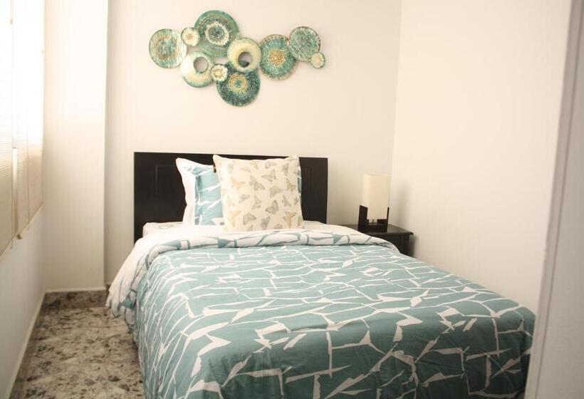 آپارتمان 3 خوابه, Apartahotel Kelly