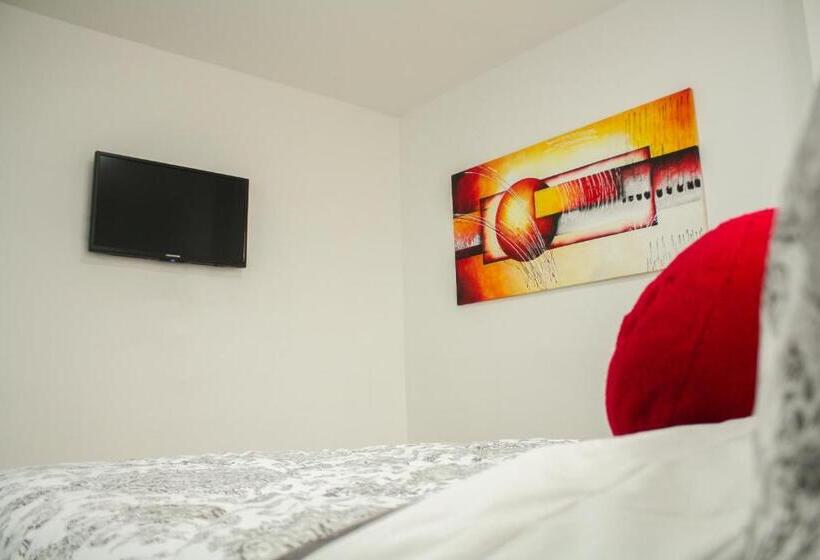 اتاق استاندارد, Apartahotel Kelly