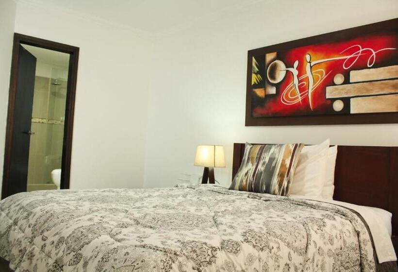 سوییت جونیور, Apartahotel Kelly