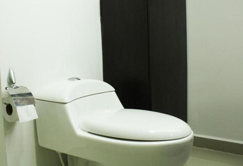 سوییت جونیور, Apartahotel Kelly