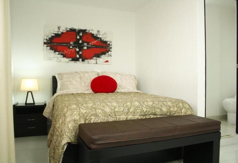 استودیوی سوپریور, Apartahotel Kelly