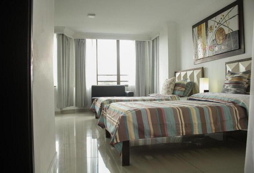 استودیو خانوادگی, Apartahotel Kelly