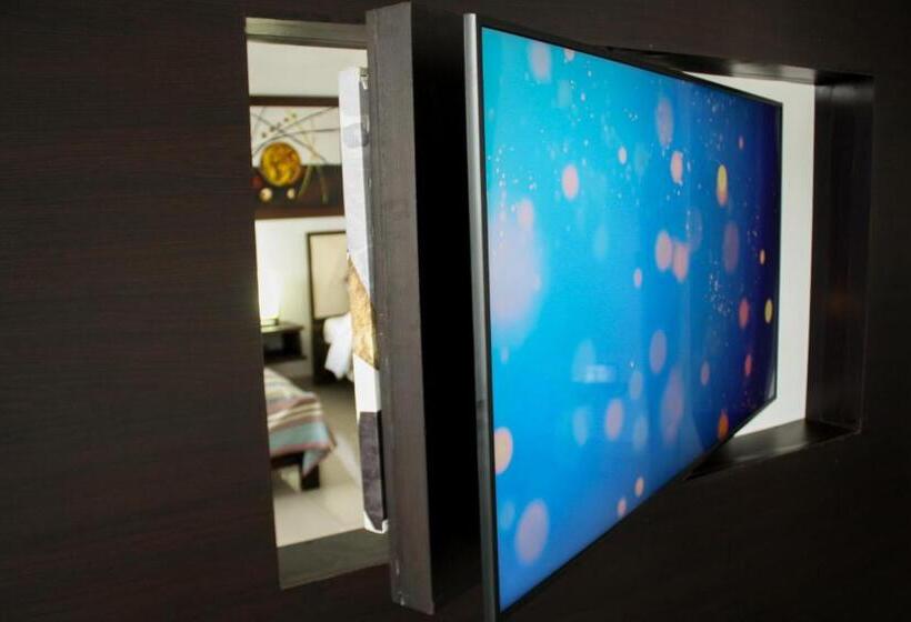 استودیو خانوادگی, Apartahotel Kelly