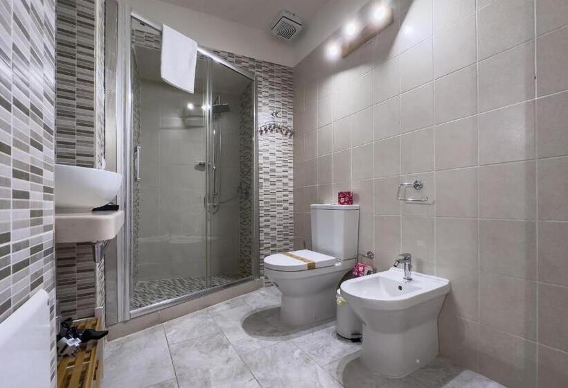 اتاق خانوادگی, Borgo Vita Novella