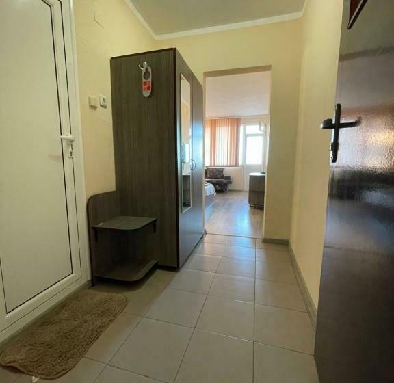 חדר דלוקס, къща за гости Kita