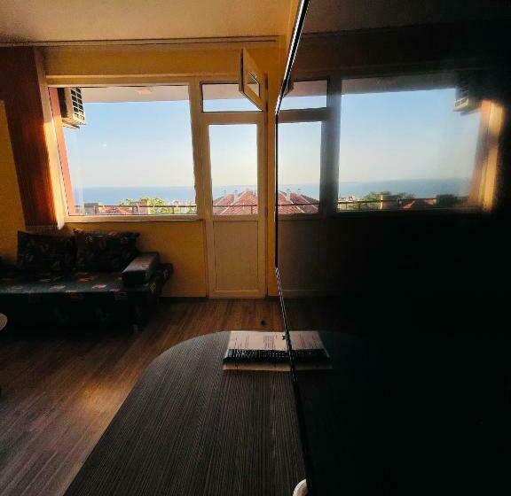 Номер Deluxe, къща за гости Kita