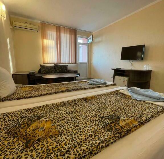 חדר דלוקס, къща за гости Kita