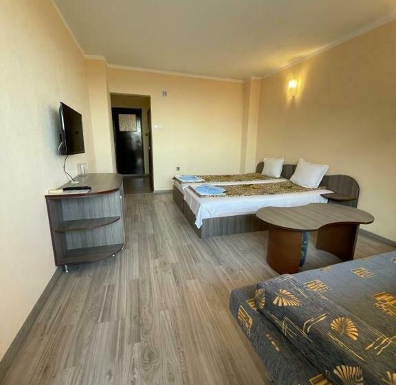 חדר דלוקס, къща за гости Kita