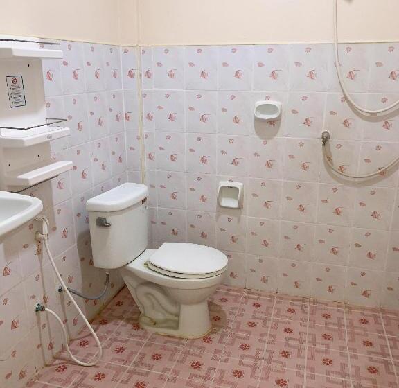 اتاق استاندارد سه نفره, Sabye~sabye