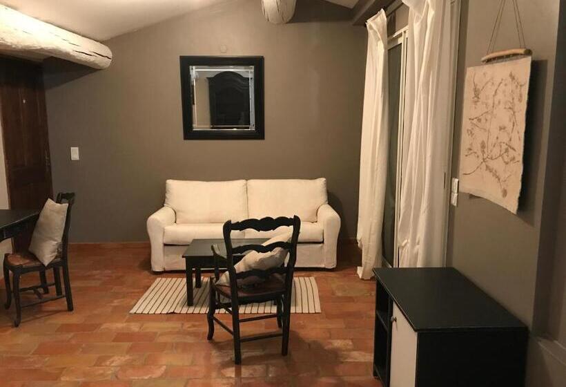 ジュニアスイート, Domaine Du Moulin De Villefranche