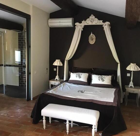 ジュニアスイート, Domaine Du Moulin De Villefranche