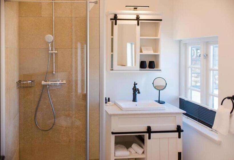 اتاق استاندارد, Seaside 43