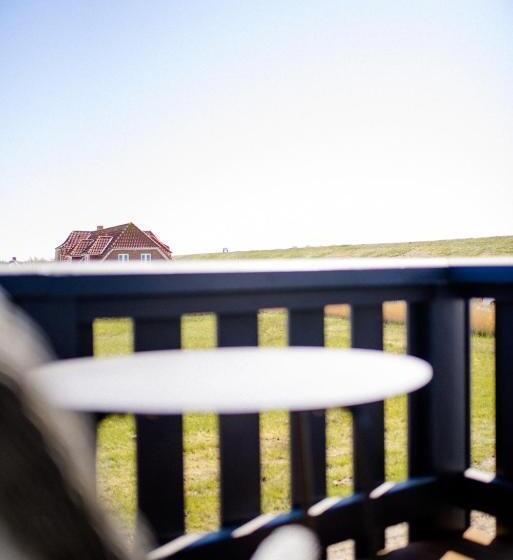 اتاق سوپریور, Seaside 43