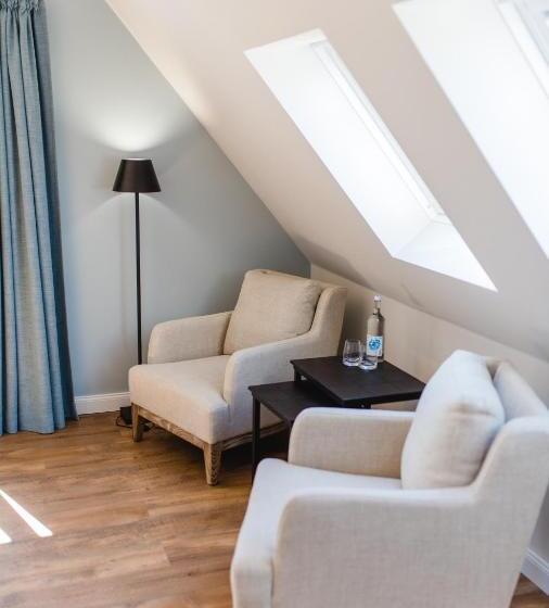 سوییت, Seaside 43