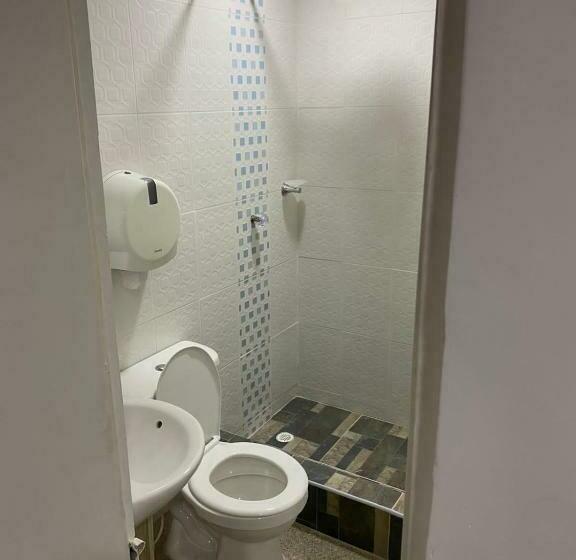 חדר סטנדרד יחיד חדר אמבטיה משותף, The Mural Hostel Bogotá