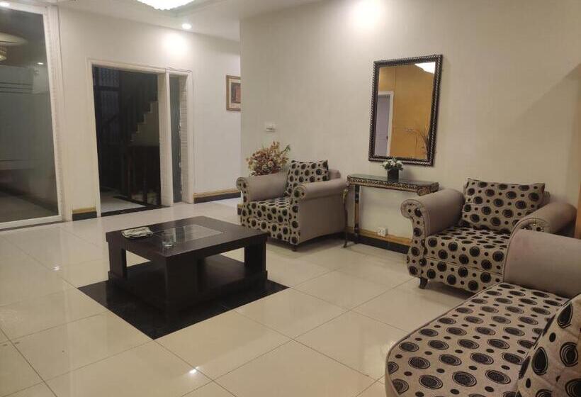 اتاق استاندارد, Sunrise Rest House