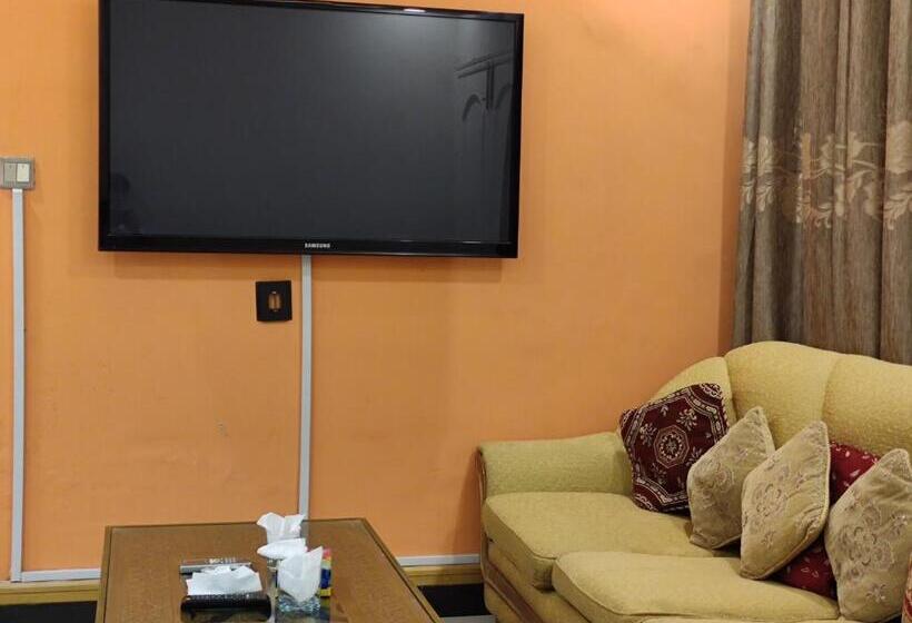 اتاق خانوادگی, Sunrise Rest House