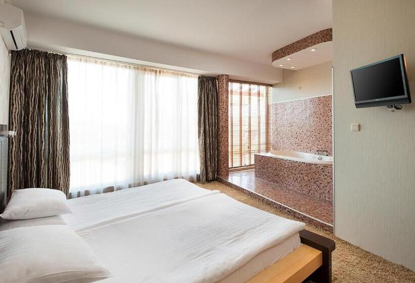 شقة غرفة واحدة مزودة بتراس, Calypso Apartments